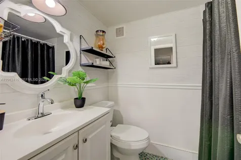 3149 Riverside Drive Coral Springs FL 33065