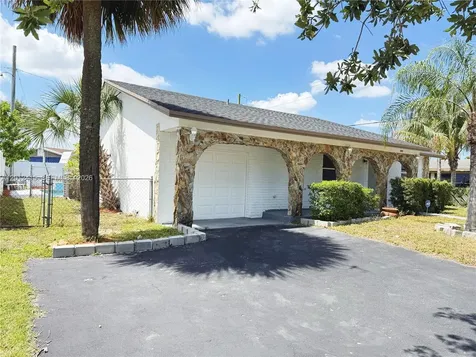 400 SW 14th Street Deerfield Beach FL 33441