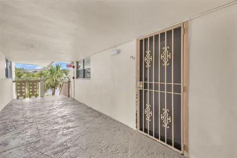 16901 NE 13th Avenue Miami FL 33162