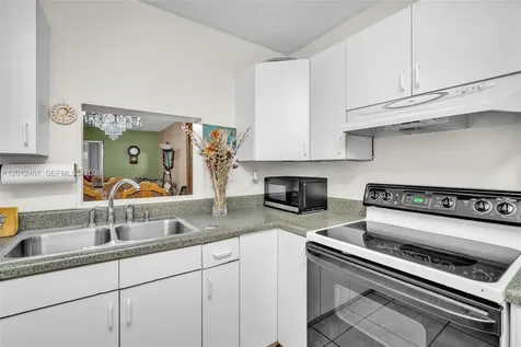 16901 NE 13th Avenue Miami FL 33162