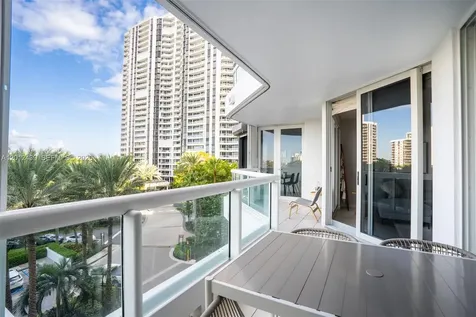 21055 Yacht Club Drive Aventura FL 33180