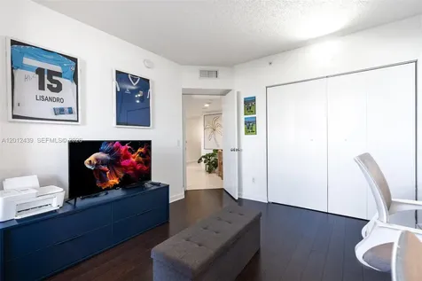 21055 Yacht Club Drive Aventura FL 33180