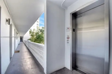 1620 West Avenue Miami Beach FL 33139