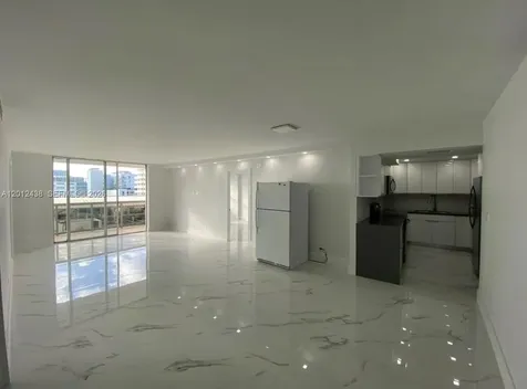 6039 Collins Avenue Miami Beach FL 33140