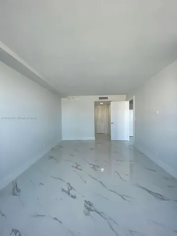 6039 Collins Avenue Miami Beach FL 33140