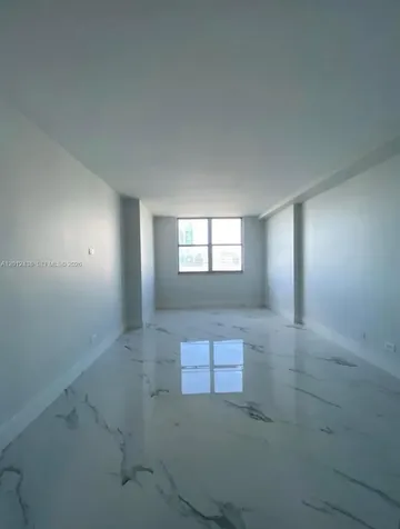 6039 Collins Avenue Miami Beach FL 33140