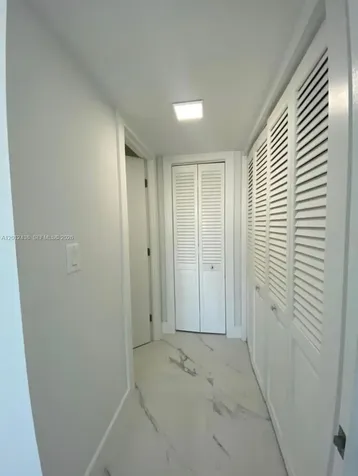 6039 Collins Avenue Miami Beach FL 33140