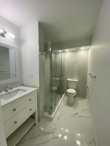 6039 Collins Avenue Miami Beach FL 33140