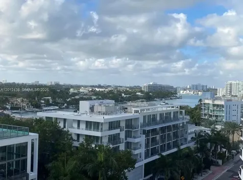 6039 Collins Avenue Miami Beach FL 33140