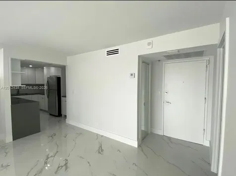 6039 Collins Avenue Miami Beach FL 33140