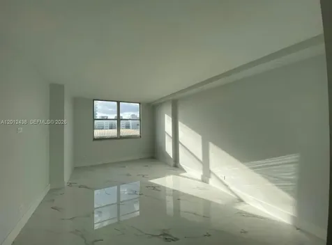 6039 Collins Avenue Miami Beach FL 33140