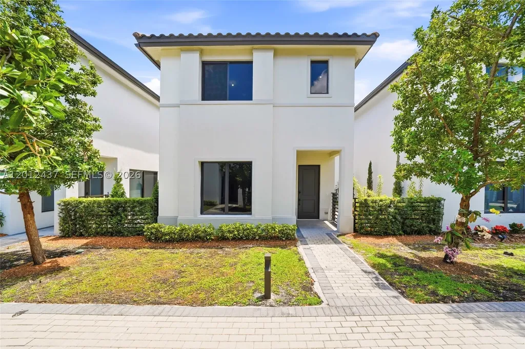 4356 NW 80th Avenue Doral FL 33166