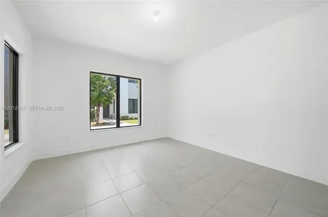 4356 NW 80th Avenue Doral FL 33166