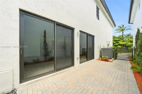 4356 NW 80th Avenue Doral FL 33166