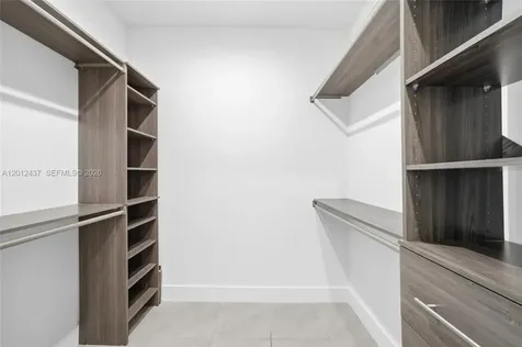4356 NW 80th Avenue Doral FL 33166