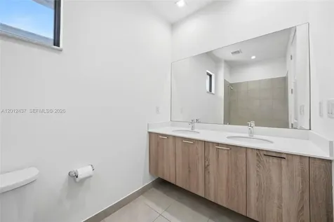 4356 NW 80th Avenue Doral FL 33166