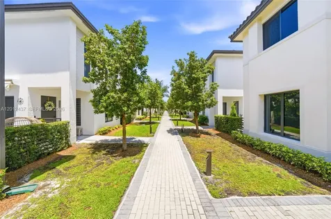 4356 NW 80th Avenue Doral FL 33166