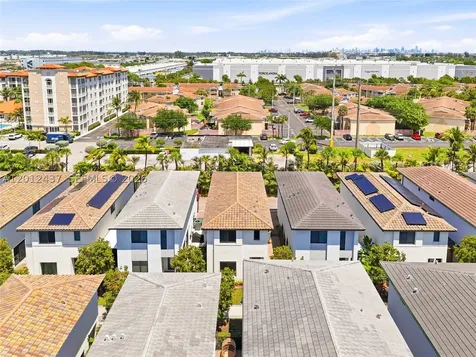 4356 NW 80th Avenue Doral FL 33166