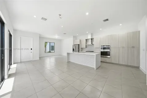 4356 NW 80th Avenue Doral FL 33166