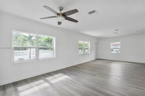 1169 NW 114th Street Miami FL 33168