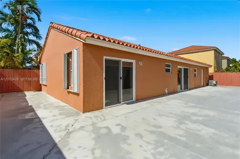 164 NW 85th Court Miami FL 33126