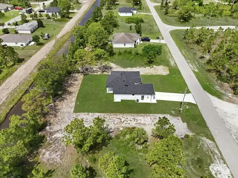 1032 Candlelight Drive Other City - In The State Of Florida FL 33974