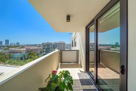 1621 Collins Avenue Miami Beach FL 33139