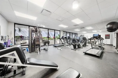 1621 Collins Avenue Miami Beach FL 33139