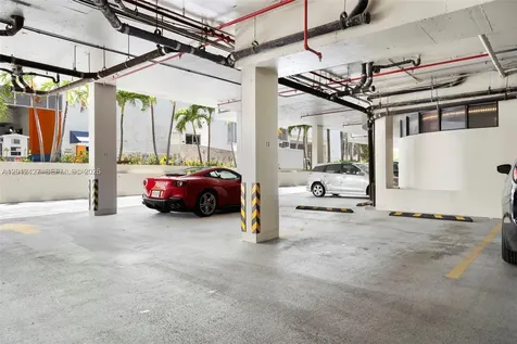 1621 Collins Avenue Miami Beach FL 33139