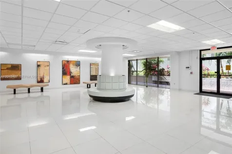 1621 Collins Avenue Miami Beach FL 33139