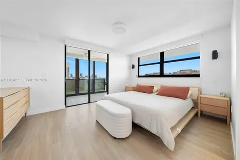 1621 Collins Avenue Miami Beach FL 33139