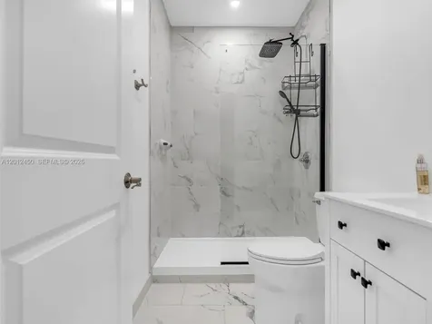 629 Spinnaker Weston FL 33326