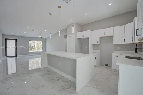 546/548 Nimitz Boulevard Lehigh Acres FL 33974