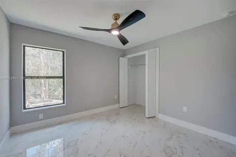 546/548 Nimitz Boulevard Lehigh Acres FL 33974