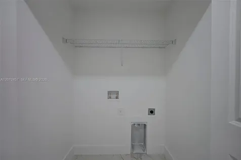 546/548 Nimitz Boulevard Lehigh Acres FL 33974