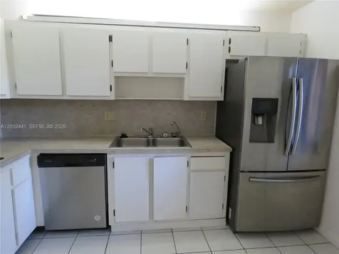 205 Lakeview Drive Weston FL 33326