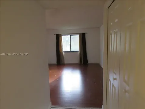 205 Lakeview Drive Weston FL 33326