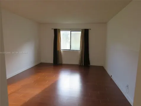 205 Lakeview Drive Weston FL 33326