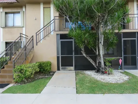 205 Lakeview Drive Weston FL 33326