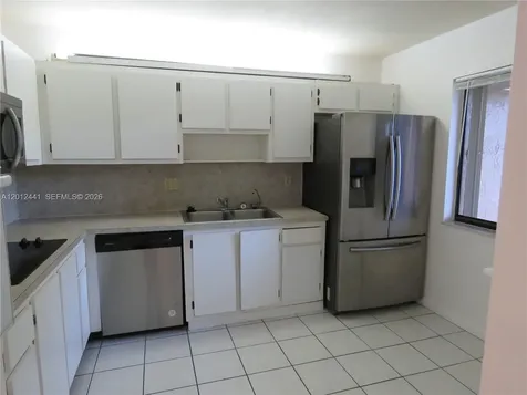205 Lakeview Drive Weston FL 33326