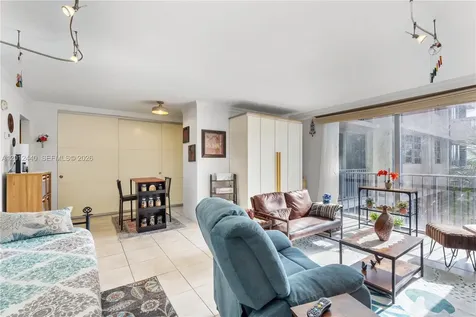 800 West Avenue Miami Beach FL 33139