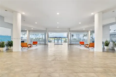 800 West Avenue Miami Beach FL 33139