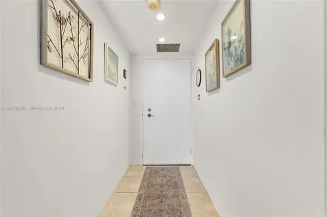 800 West Avenue Miami Beach FL 33139