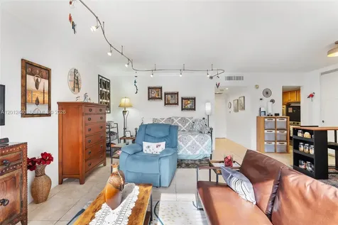 800 West Avenue Miami Beach FL 33139