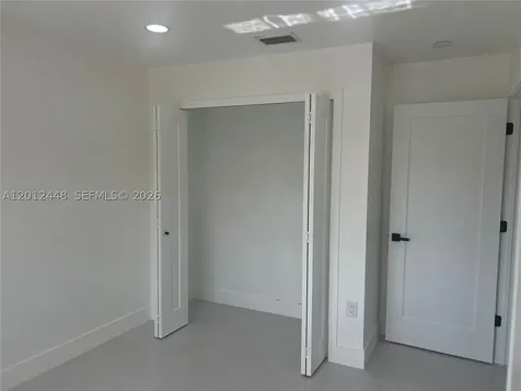 2425 W 76th Street Hialeah FL 33016