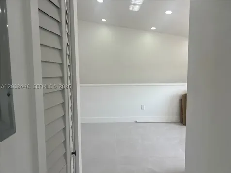 2425 W 76th Street Hialeah FL 33016