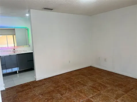 2425 W 76th Street Hialeah FL 33016