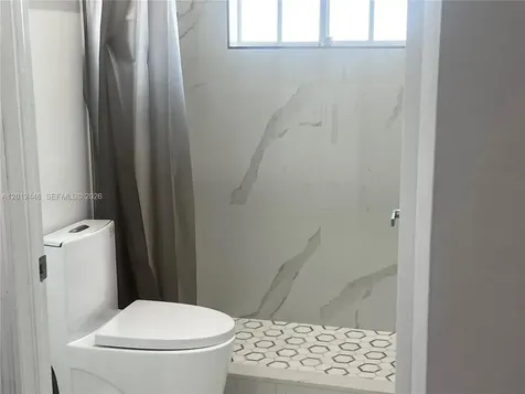 2425 W 76th Street Hialeah FL 33016