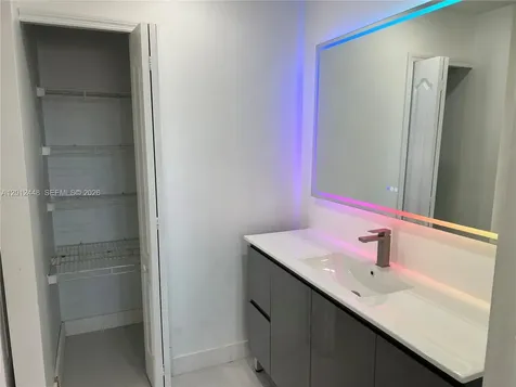 2425 W 76th Street Hialeah FL 33016