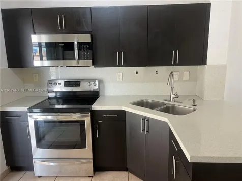 2425 W 76th Street Hialeah FL 33016